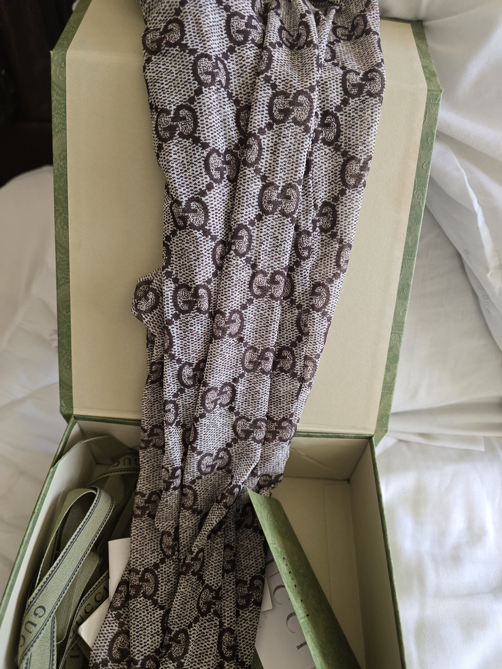 Authentic Gucci Monogram Tights in Brown and Cream - Picture 5 of 5
